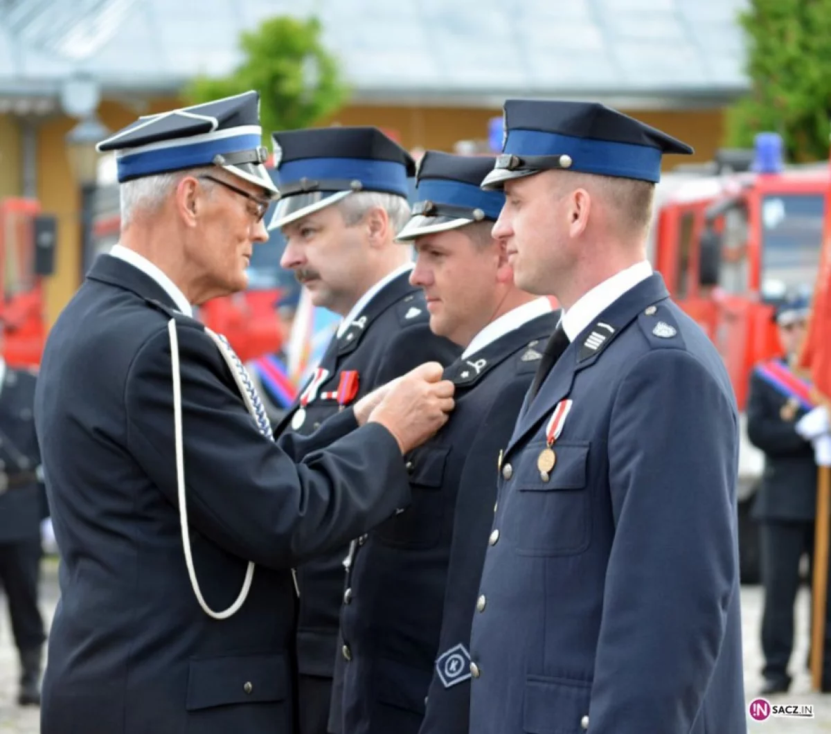 Strażacy odznaczeni przez starostę