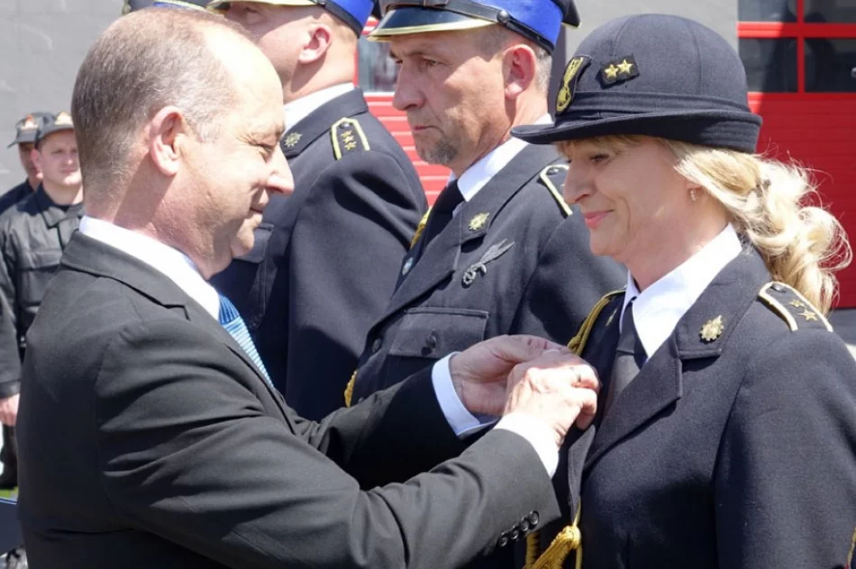Starosta do strażaków: zasługujecie na szczególne uznanie - zdjęcie 3