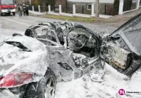 Nie wiadomo, czy auto podpalono. Śledztwa umorzone - zdjęcie główne