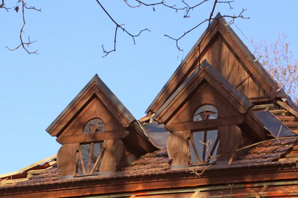 WYMIANA POSZYCIA DACHOWEGO W MUZEUM - zdjęcie 3