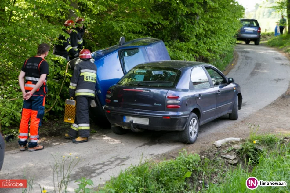 Kolizja w Koszarach, jeden z kierowców uciekł - zdjęcie 3