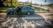 Groźnie wyglądająca kolizja. Auta kompletnie zniszczone - zdjęcie 4