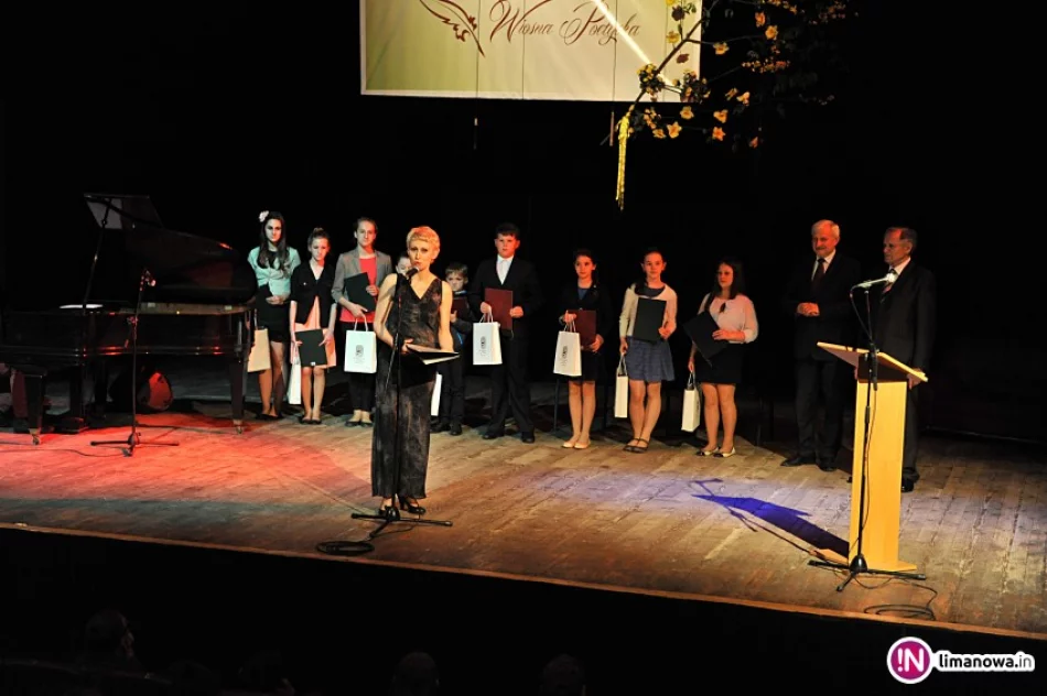 'Niewyśnione sny' podczas Limanowskiej Wiosny Poetyckiej - zdjęcie 3