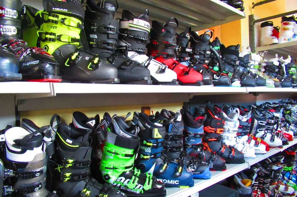 sprzęt narciarski i snowboardowy narty,buty narciarskie itp. - zdjęcie 2