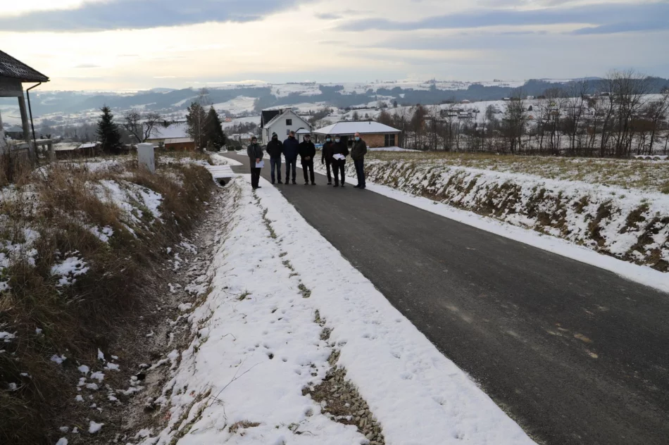 Zmodernizowano 5 odcinków dróg gminnych na długości prawie 2,5 km - zdjęcie 10