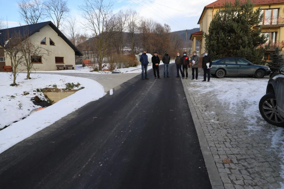Zmodernizowano 5 odcinków dróg gminnych na długości prawie 2,5 km - zdjęcie 17