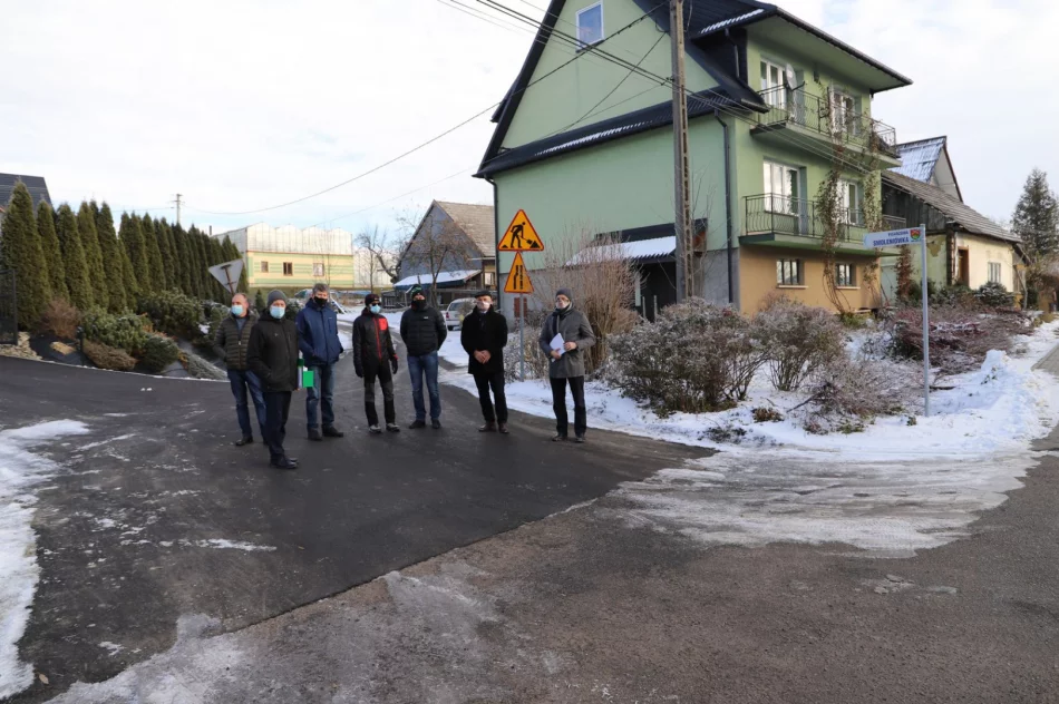 Zmodernizowano 5 odcinków dróg gminnych na długości prawie 2,5 km - zdjęcie 19