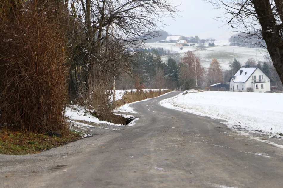 Zmodernizowano 5 odcinków dróg gminnych na długości prawie 2,5 km - zdjęcie 20