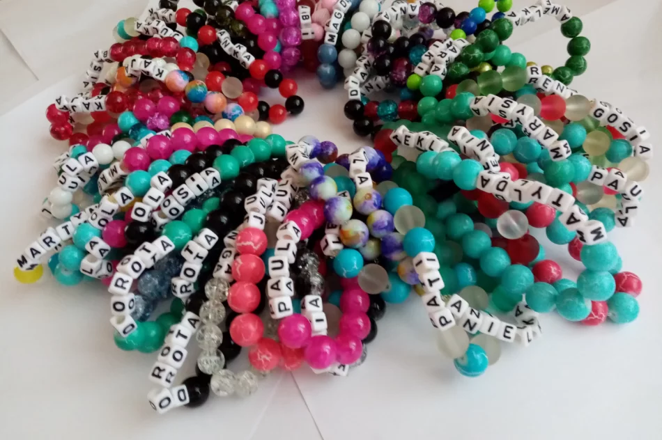 Bransoletki dziecięce z imieniem  - zdjęcie 2