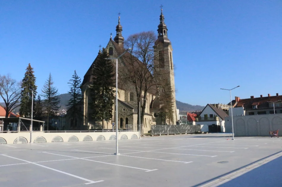 Na nowym parkingu trwają prace wykończeniowe - zdjęcie 10