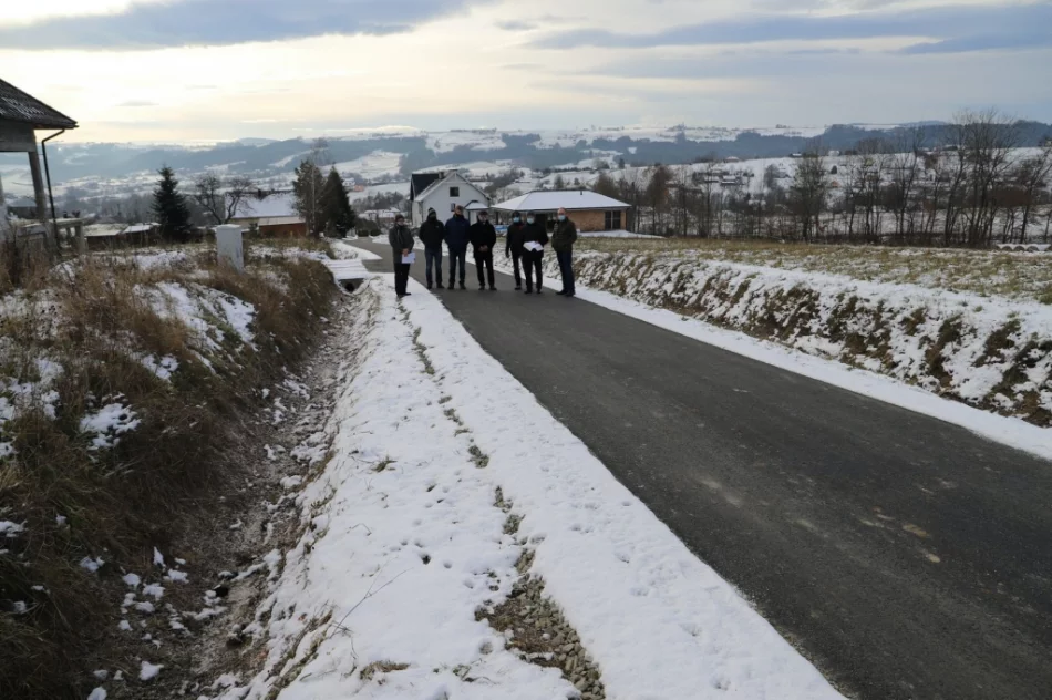 Zmodernizowano 5 odcinków dróg gminnych na długości prawie 2,5 km - zdjęcie 5