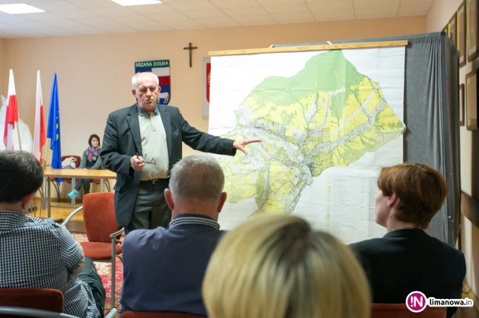 Mieszkańcy wygrali, burmistrz szybko wycofał się z pomysłu - zdjęcie 3