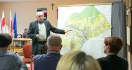 Mieszkańcy wygrali, burmistrz szybko wycofał się z pomysłu - zdjęcie 3