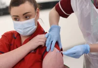 Kolejny dzień wzrostu zakażeń.  Minister: sytuacja epidemiczna jest lepsza, ale nie jesteśmy w pełni bezpieczni - zdjęcie główne