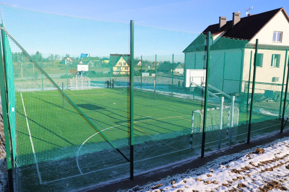 Przebudowa boiska sportowego w Starym Rybiu zakończona - zdjęcie 7