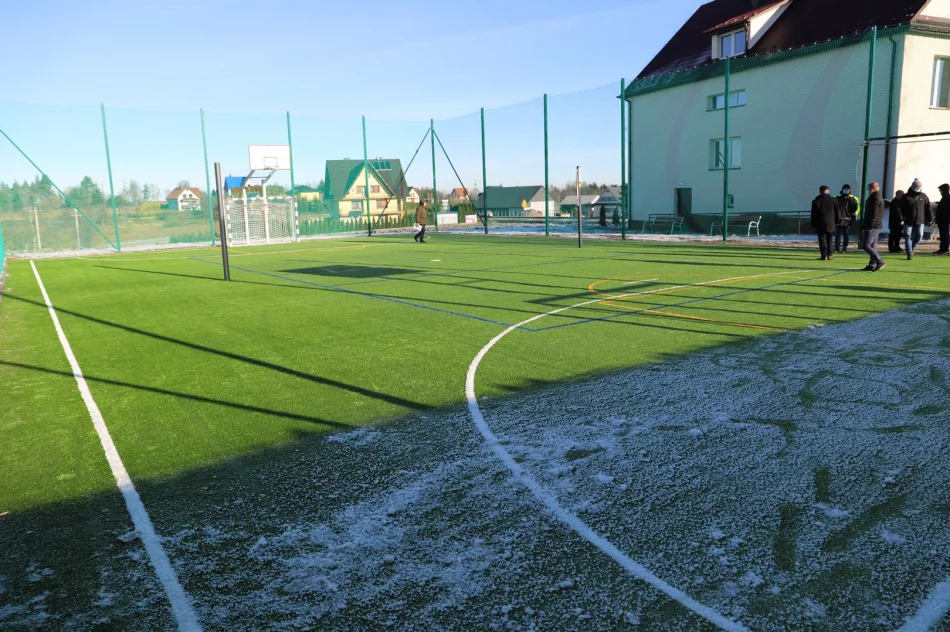 Przebudowa boiska sportowego w Starym Rybiu zakończona - zdjęcie 9