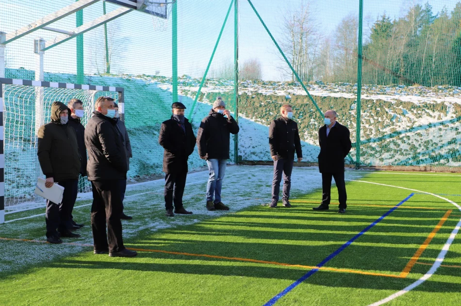 Przebudowa boiska sportowego w Starym Rybiu zakończona - zdjęcie 13