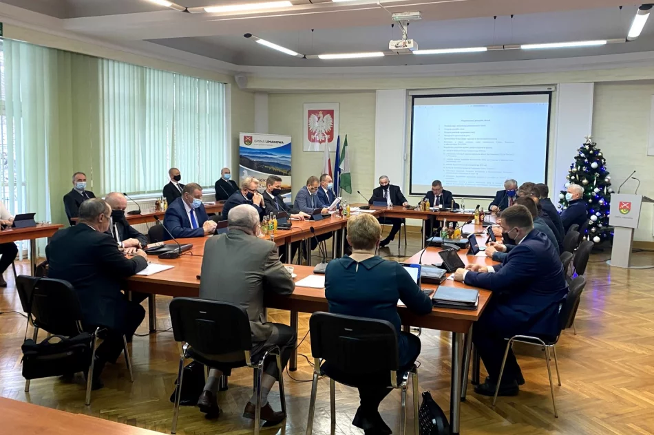 Obradowała XVI sesja Rady Gminy Limanowa - zdjęcie 4