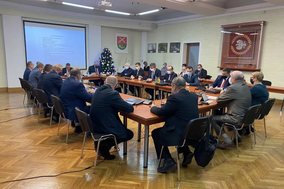 Obradowała XVI sesja Rady Gminy Limanowa - zdjęcie 6