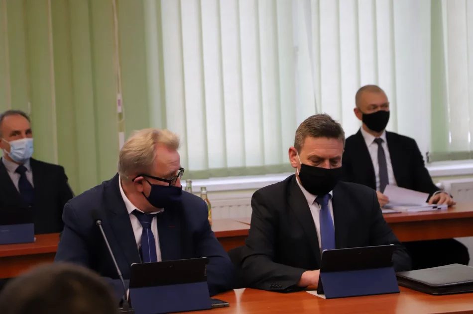 Obradowała XVI sesja Rady Gminy Limanowa - zdjęcie 10