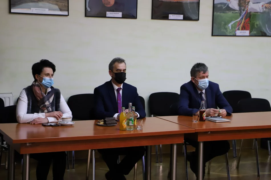 Obradowała XVI sesja Rady Gminy Limanowa - zdjęcie 13