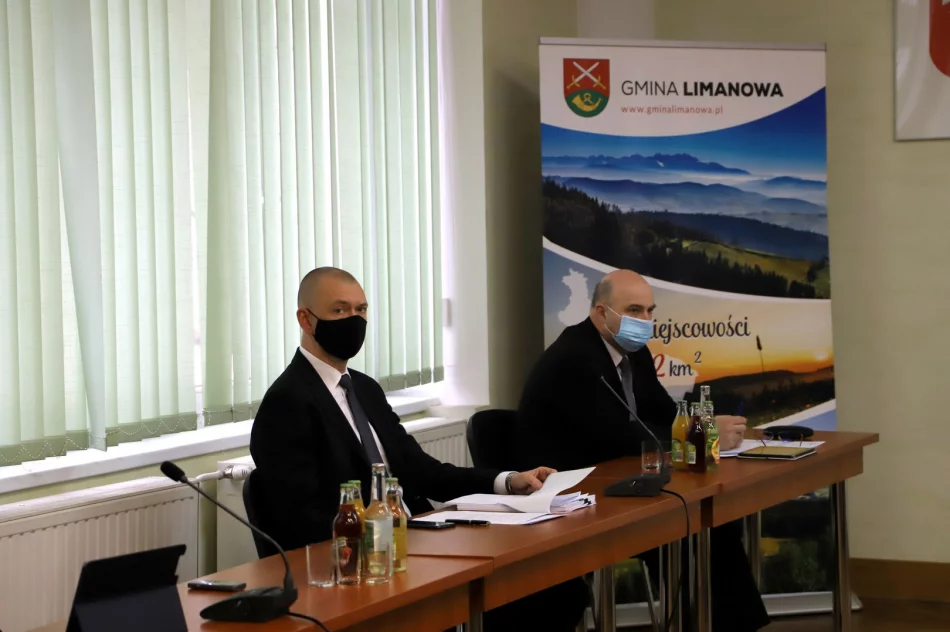 Obradowała XVI sesja Rady Gminy Limanowa - zdjęcie 19
