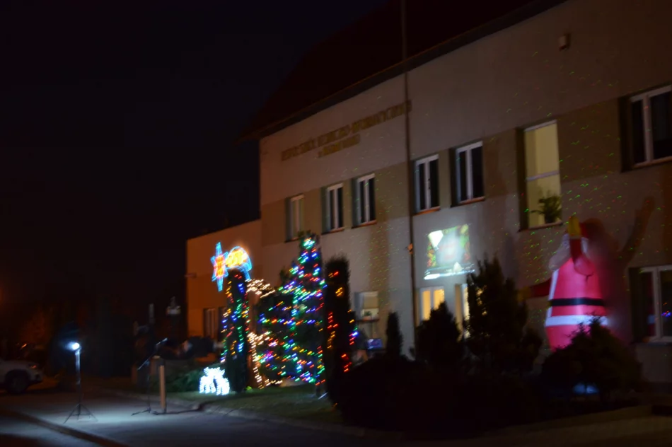 W ZSTI rozpalili świąteczną radość - zdjęcie 6