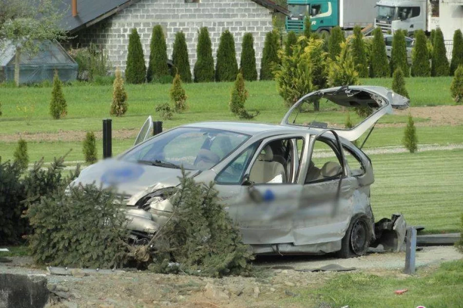 Dwie osoby ranne! Kierowca w szoku! - zdjęcie 4