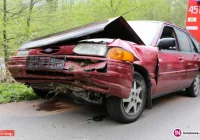 Pusty samochód w rowie. Jak się okazało kierowca był pijany i miał sądowy zakaz - zdjęcie główne