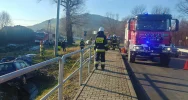 Samochód wypadł z drogi - zdjęcie 2