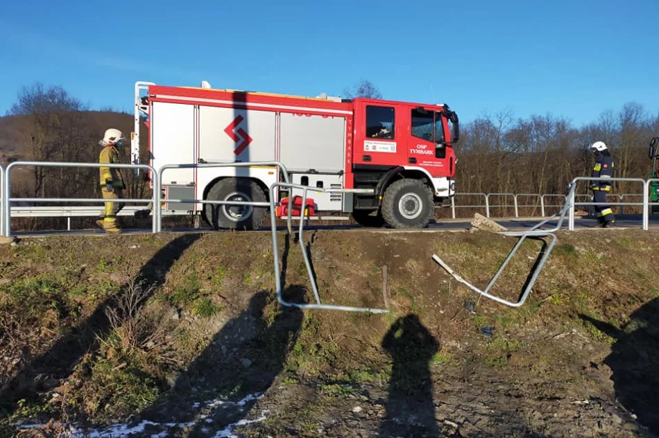 Samochód wypadł z drogi - zdjęcie 4