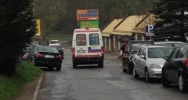Parkowanie blokuje karetki. Mandaty nie pomagają - zdjęcie 3