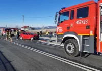 Zderzenie dwóch pojazdów na "krajówce" - zdjęcie główne