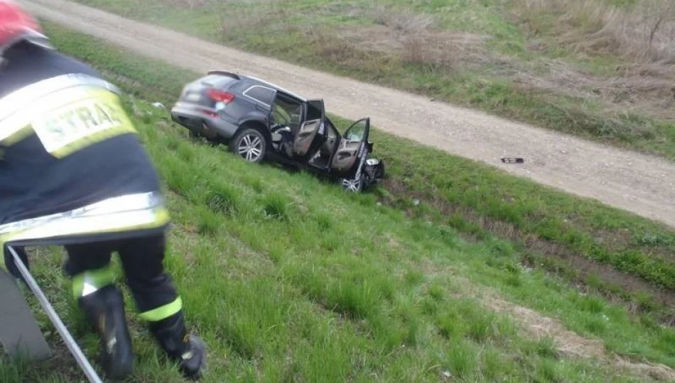 Stary Sącz – samochód osobowy wypadł z drogi - zdjęcie 1