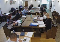 Długa dyskusja nad budżetem i niejednogłośna decyzja - zdjęcie główne