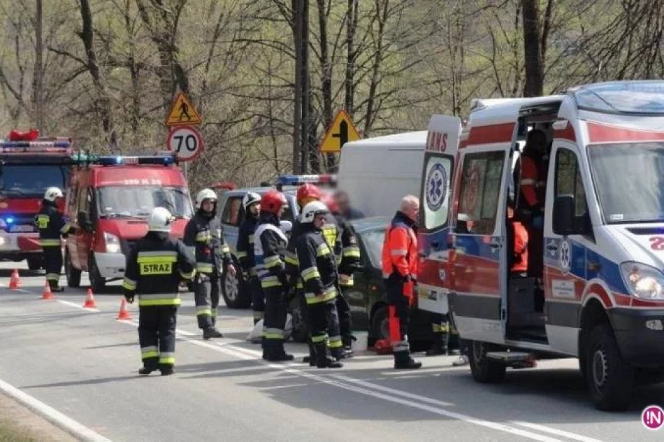 Żegiestów – zderzenie dwóch samochodów - zdjęcie 2