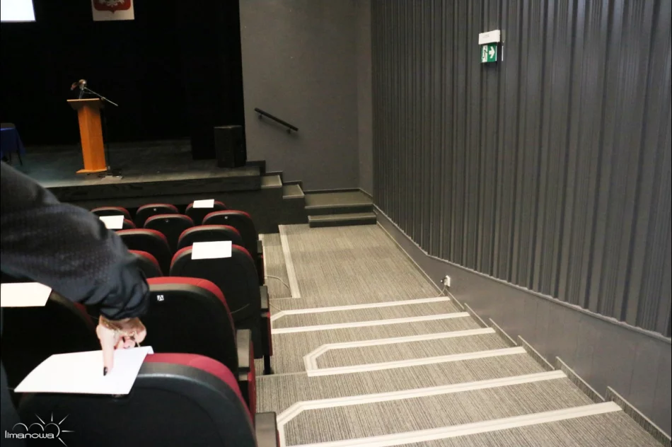 BUDŻET MIASTA 2021 PRZYJĘTY - zdjęcie 3