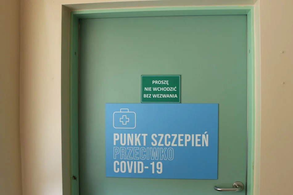 Pierwsi limanowscy medycy zaszczepieni przeciwko COVID-19 - zdjęcie 2