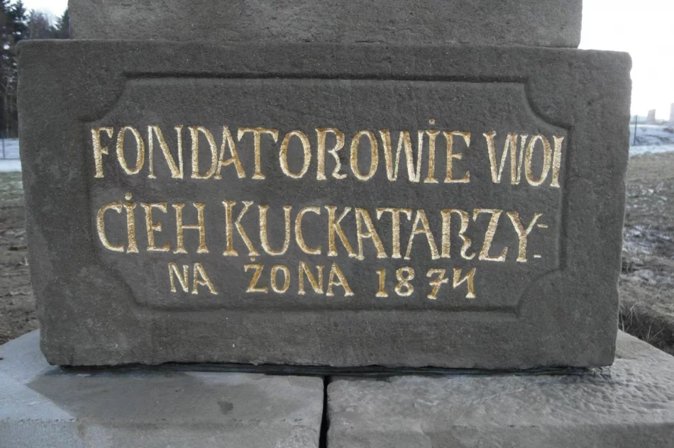 Kolejna kapliczka odzyskała dawny blask - zdjęcie 6
