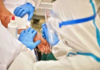 Jak długo utrzymuje się odporność po przejściu COVID-19? Najnowsze badania - zdjęcie główne