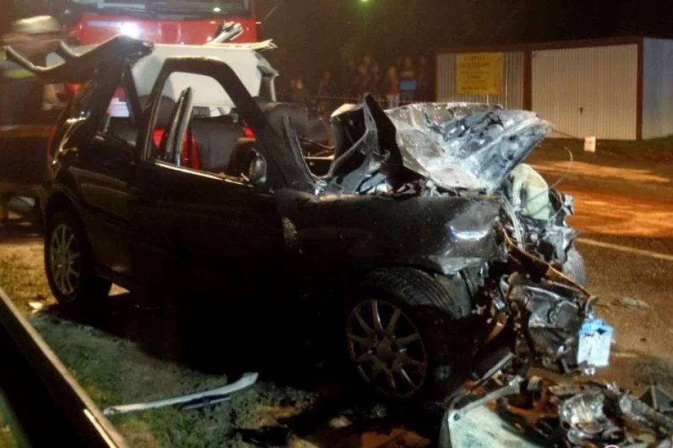 Tragiczne zderzenie z busem w Piwnicznej. Zginęła jedna osoba - zdjęcie 3