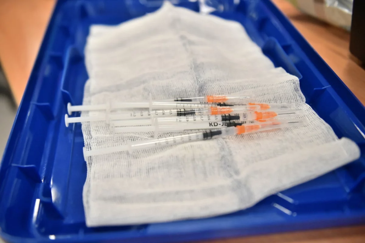 Szczepionka Pfizera - skuteczna przeciwko nowym wariantom SARS-CoV-2