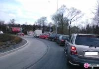 Kolejny dzień korków. Remont krótkiego odcinka drogi ciągnie się od miesięcy - zdjęcie główne