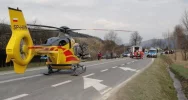 Zderzenie samochodu z motocyklem. Śmigłowiec na pomoc poszkodowanemu - zdjęcie 3