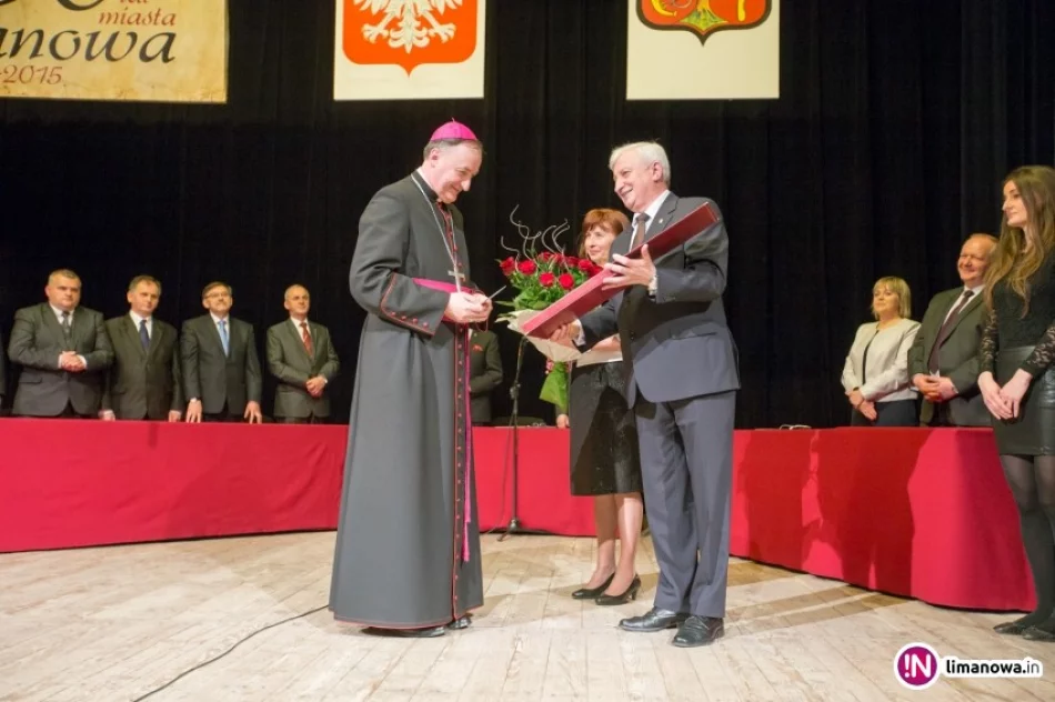 450-lecie miasta: Limanowa ma swój hejnał, datę Dni Limanowej, a biskup został Honorowym Obywatelem - zdjęcie 3
