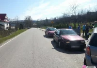 Zderzenie trzech samochodów - zdjęcie główne