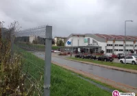 Rozbiórka przy basenie. Miało być 30 dni, jest już pół roku, a sprawa wraca do PINB - zdjęcie główne