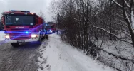 Po zderzeniu samochód wjechał do koryta potoku - zdjęcie 5