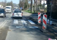 Drogowcy przywracają przejście dla pieszych. Utrudniony wjazd i wyjazd ze szpitala - zdjęcie główne