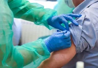 W szpitalach blisko 16 tys. zakażonych koronawirusem, pod respiratorami 1608 osób. Nowy raport ministerstwa - zdjęcie główne